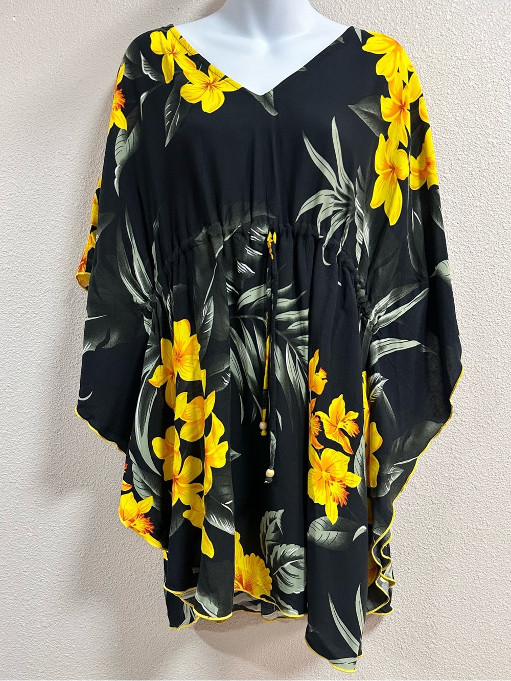 FAVANT Hawaii Women Beach Coverup One Size Black Yellow Drawstring Waist NWT